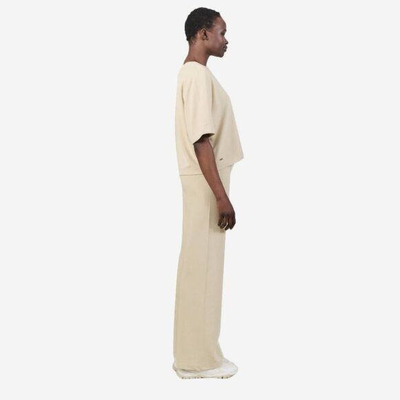 NWT! $180 Lune Active 'Forest' Pintuck Flare Pants Brown Rice Size Medium - Picture 3 of 8